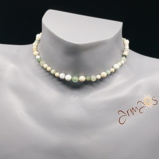 Edelstein Collier Edelweiss, handgeknüpft, gehäkelter Verschluss